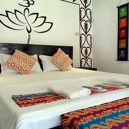 Peace & Love Beach Club Roxas  المظهر الخارجي الصورة