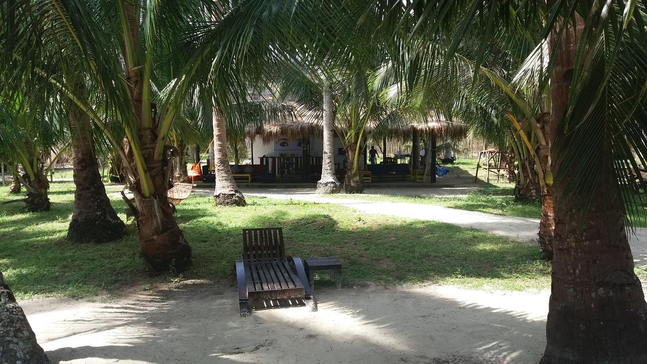 Peace & Love Beach Club Roxas  المظهر الخارجي الصورة